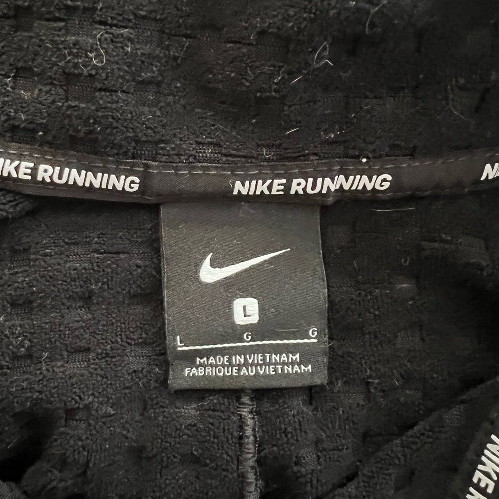 Nike Black Long Sleeve Pullover Running Shirt - Size L - Picture 9 of 10